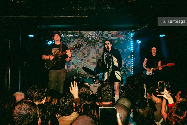 water-from-your-eys-conciertos-cronicas