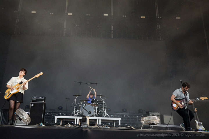 triangulo-amor-bizarro-cronicas-festivales-musica-primavera-sound-porto
